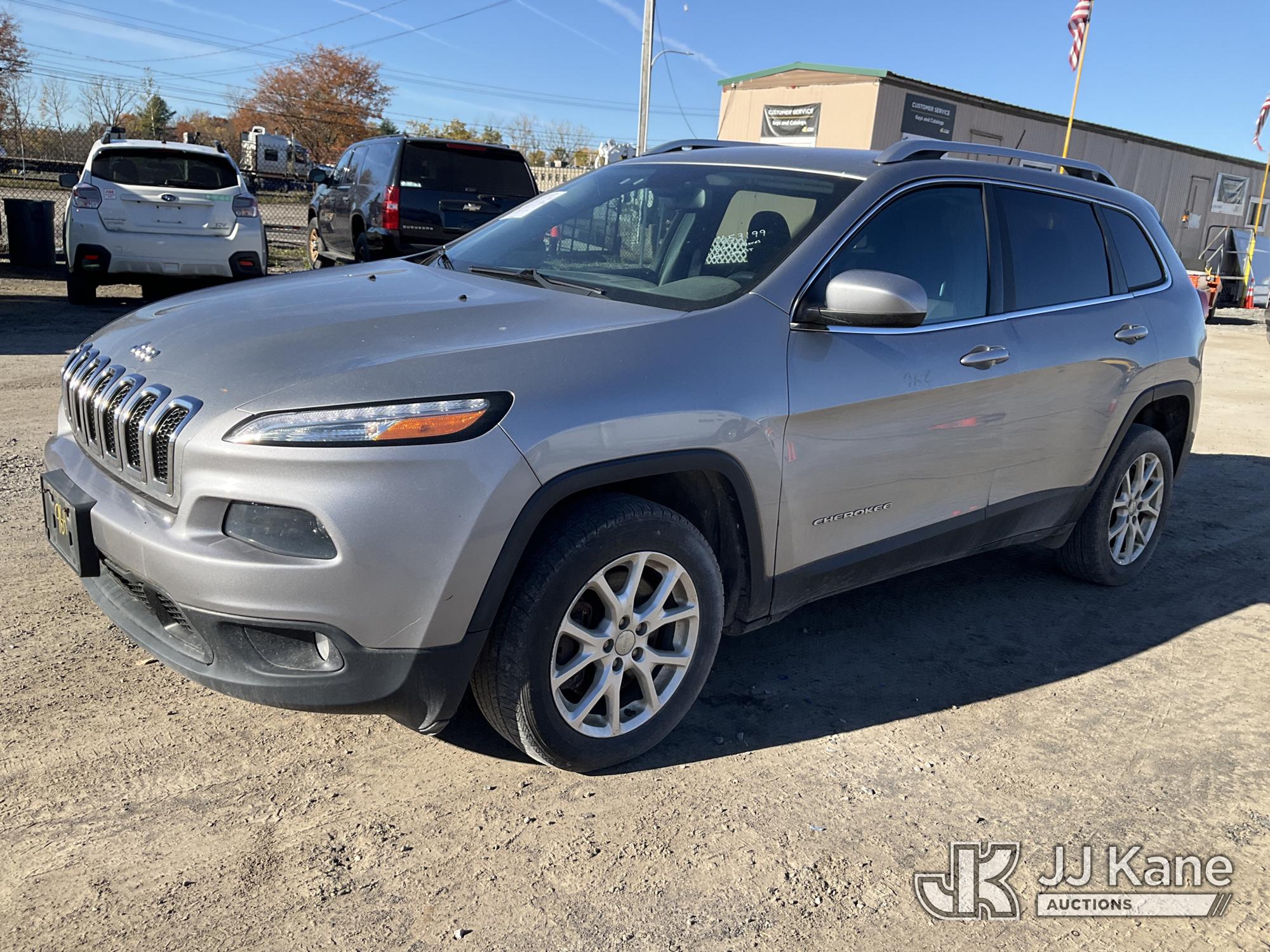 2015 Jeep Cherokee 4-Door Sport Utility Vehicle (1653199)