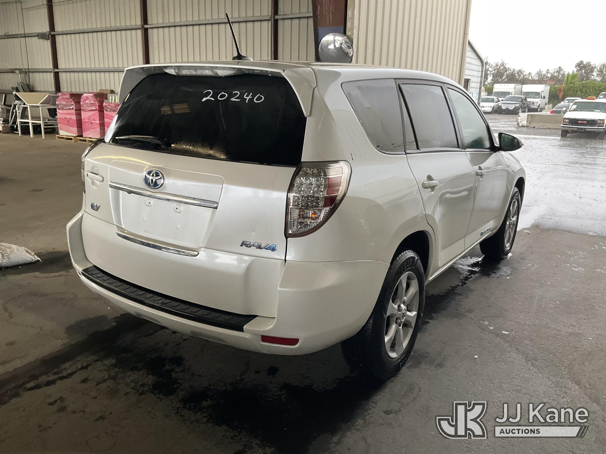 2012 Toyota RAV4 EV