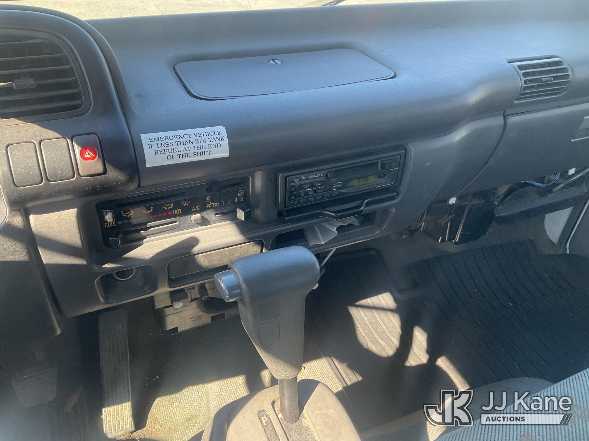 2002 Chevrolet W45042