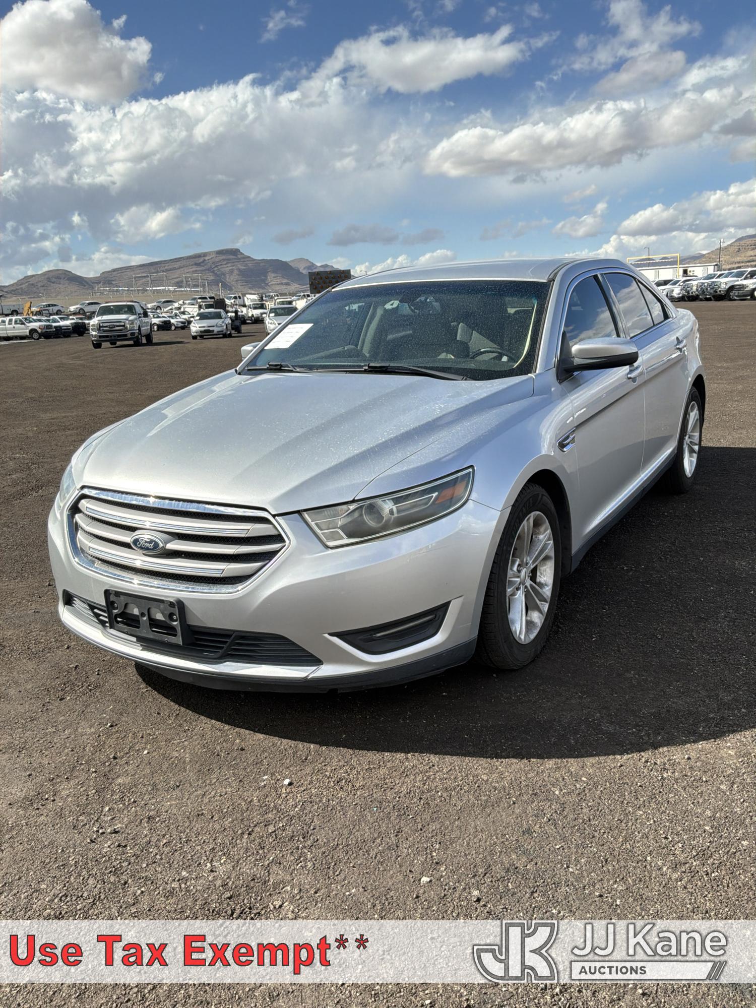 2015 Ford Taurus 4-Door Sedan (1653355)