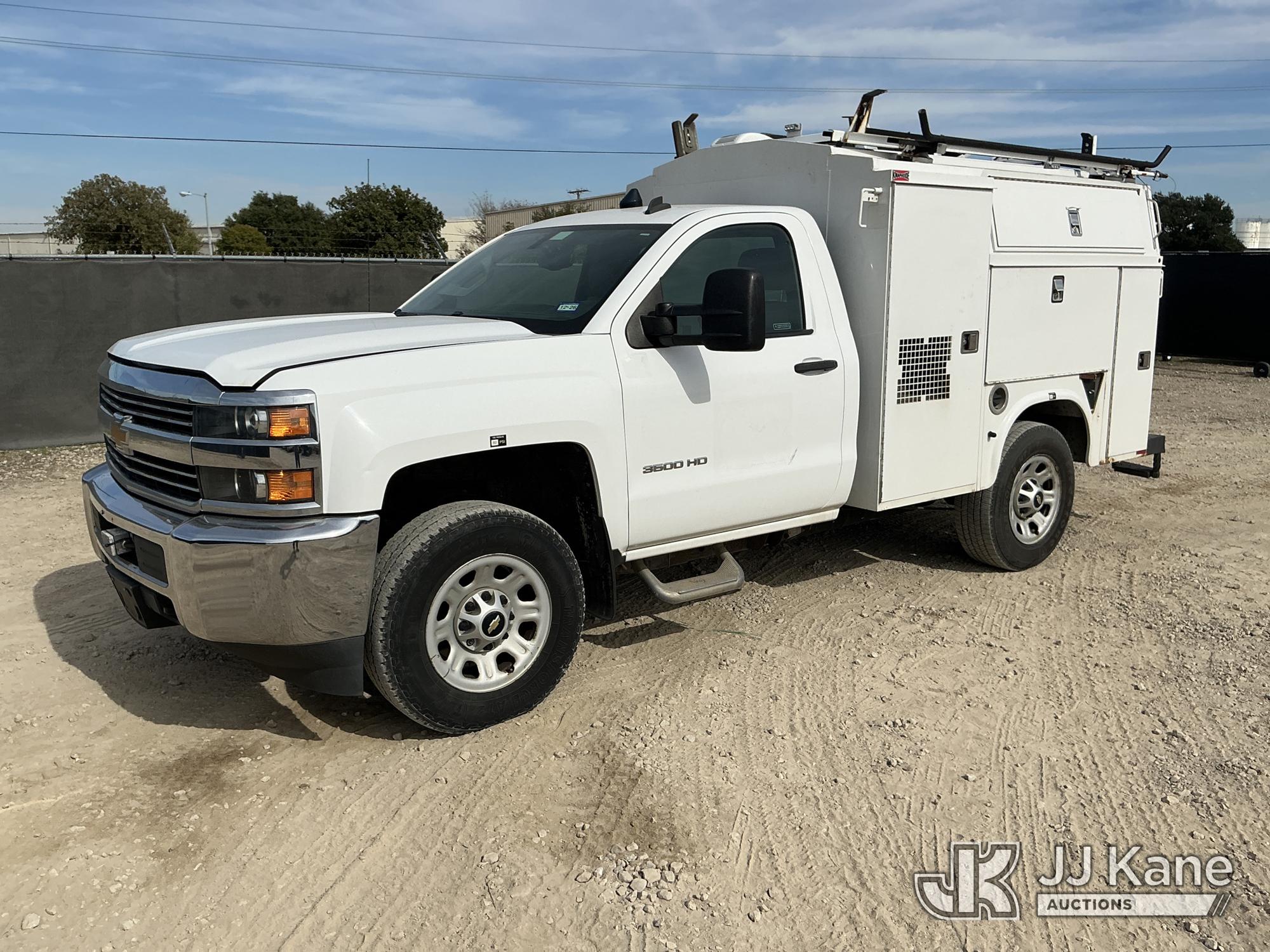 2015 Chevrolet Silverado 3500HD Enclosed Service Truck (1653446)