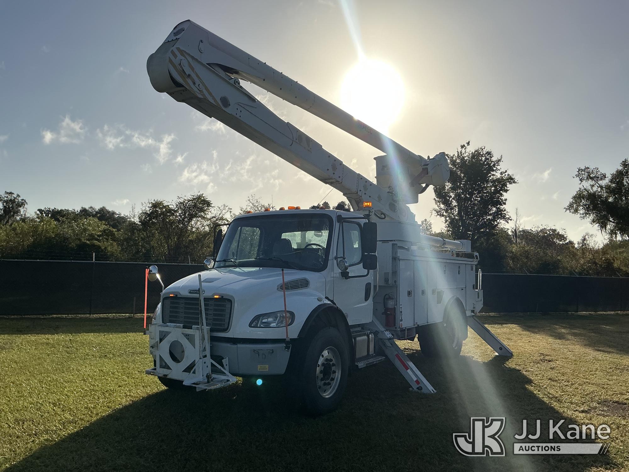 Altec AN55E Material Handling Bucket Truck On 2016 Freightliner M2 106 Utility Truck (1654020)