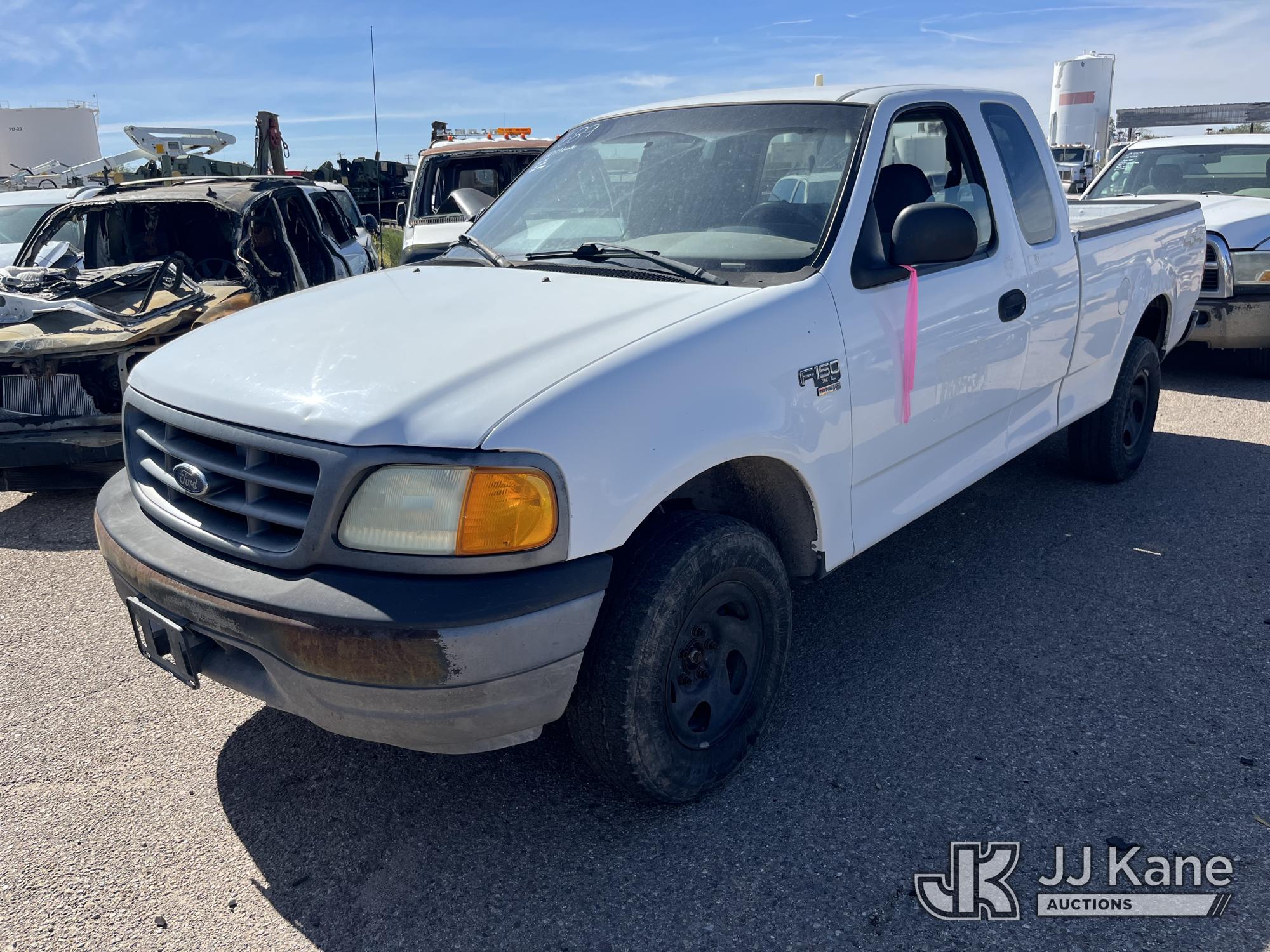 2004 Ford F150 4x4 Extended-Cab Pickup Truck (1654129)