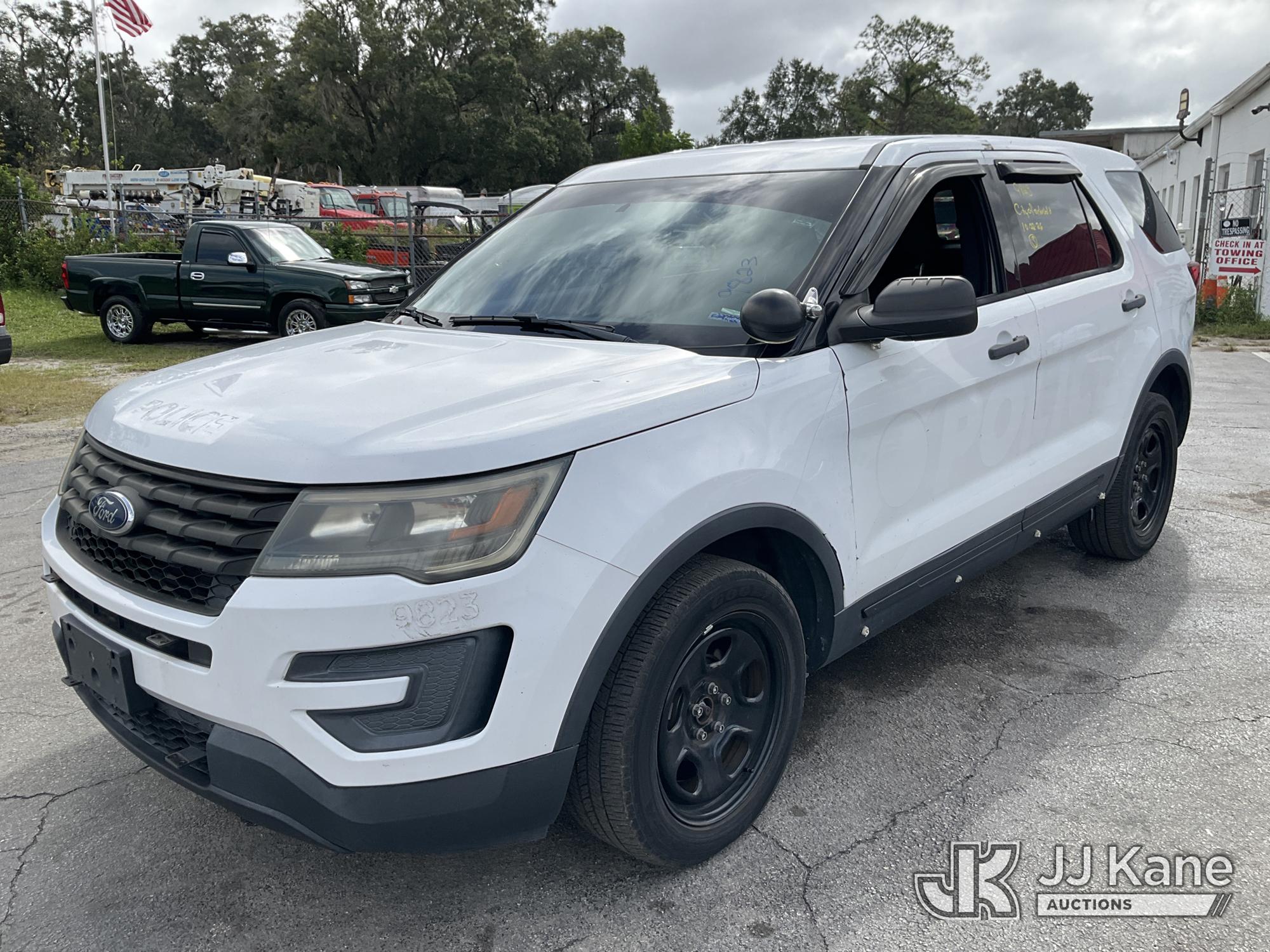 2017 Ford Explorer 4-Door Sport Utility Vehicle (1654277)