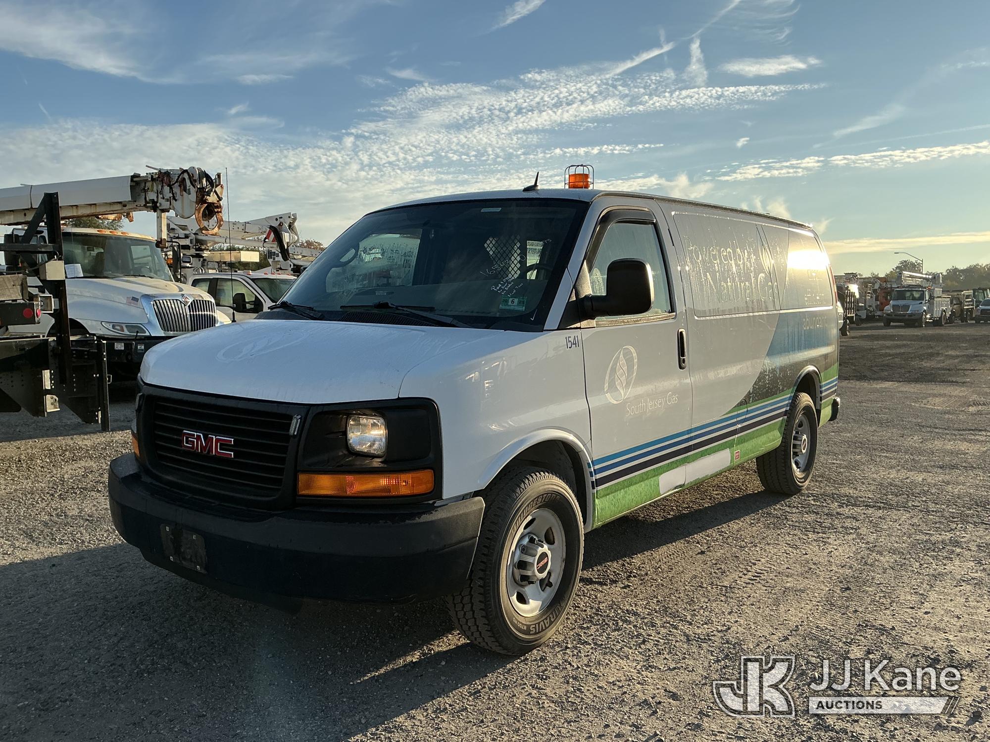 2015 GMC Savana Cargo Van (1654340)