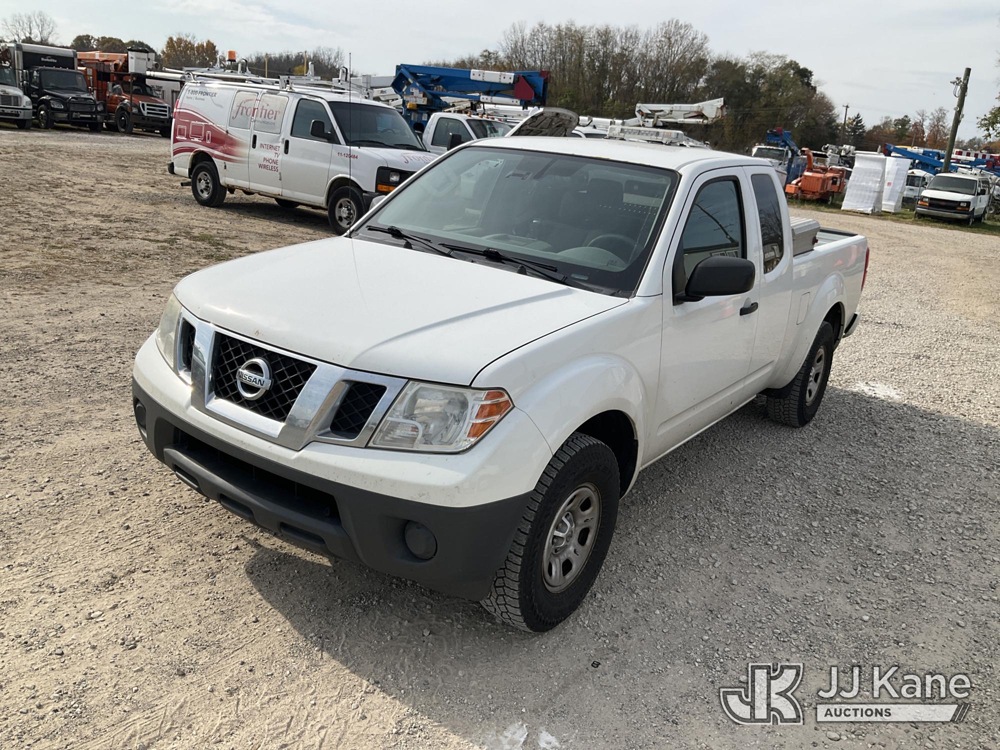 2018 Nissan Frontier Extended-Cab Pickup Truck (1654548)