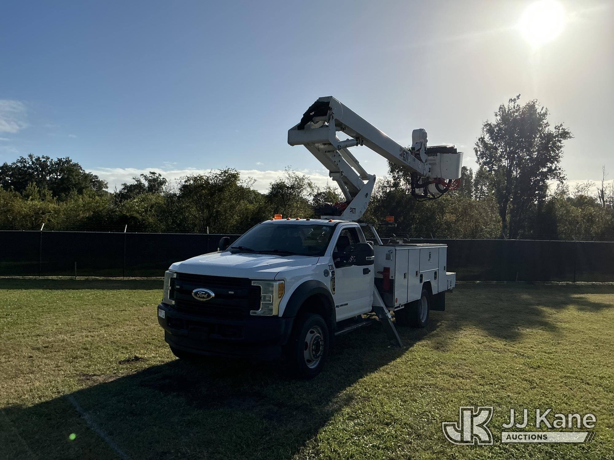 ETI ETCMH40-IH Articulating & Telescopic Material Handling Bucket Truck On 2017 Ford F-550 Service Truck (1654738)