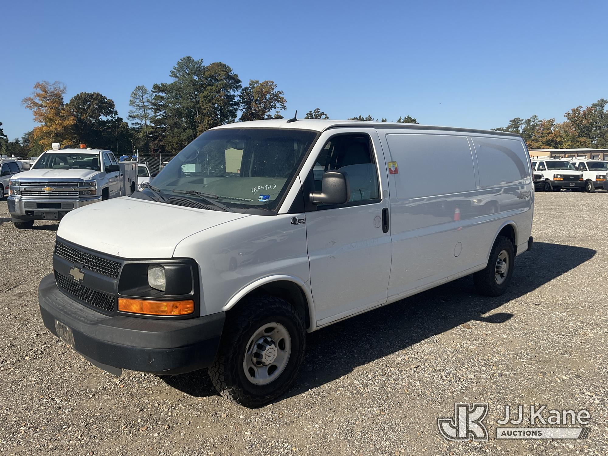2014 Chevrolet Express G3500 4x4 Cargo Van (1654923)