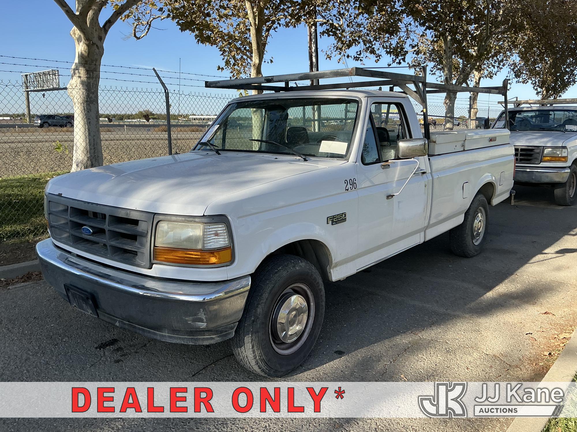 1996 Ford F-250 Pickup Truck (1655624)