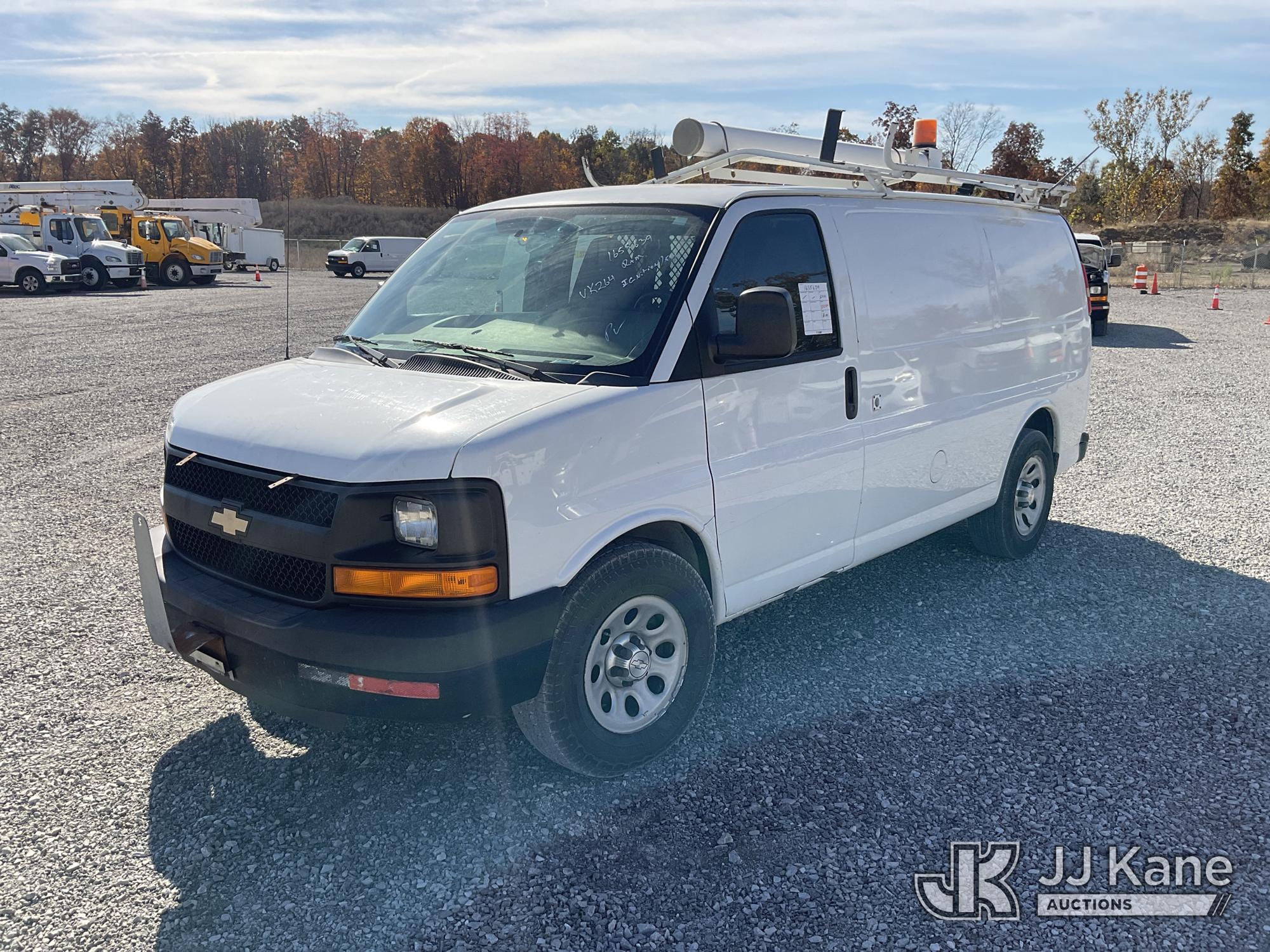 2014 Chevrolet Express G1500 Cargo Van (1655639)