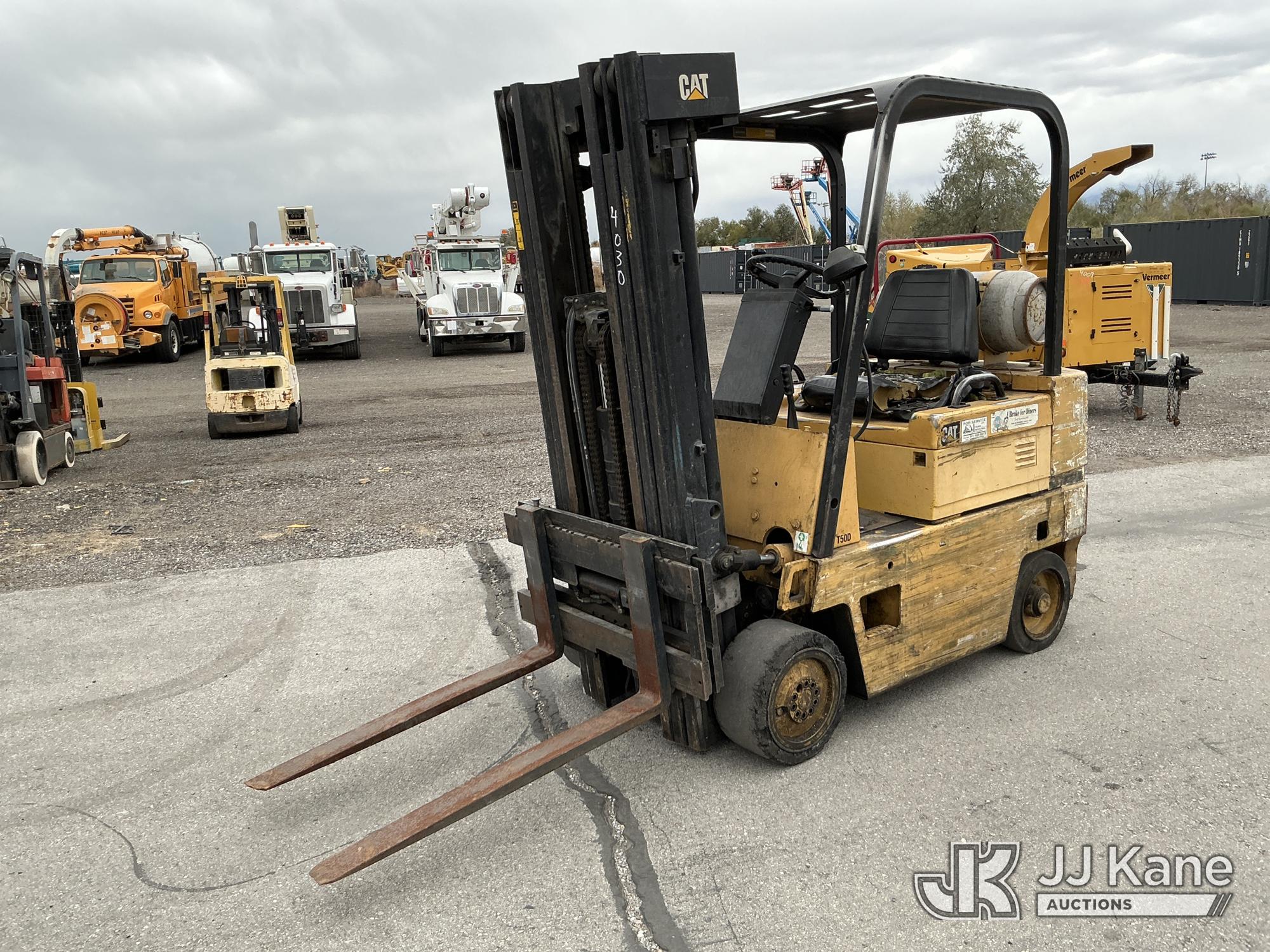 Caterpillar T50D Forklift (1655901)